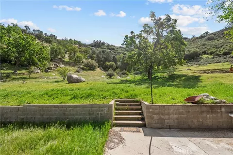Exterior - 29570 Butterfield, Tehachapi, CA 93561 photo 4 of 8