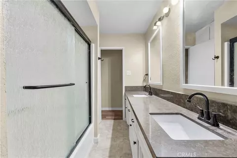 Bath - 29570 Butterfield, Tehachapi, CA 93561 photo 1 of 5