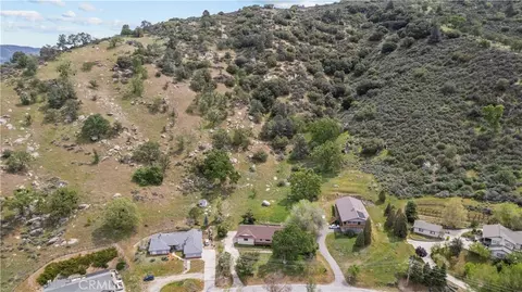 View/Area - 29570 Butterfield, Tehachapi, CA 93561 photo 5 of 5