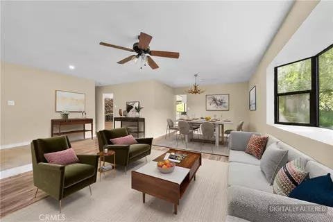 Living - 29570 Butterfield, Tehachapi, CA 93561 photo 4 of 12