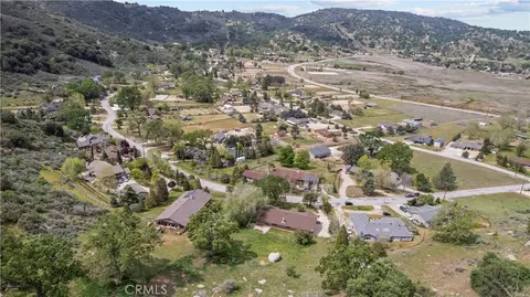 View/Area - 29570 Butterfield, Tehachapi, CA 93561 photo 2 of 5