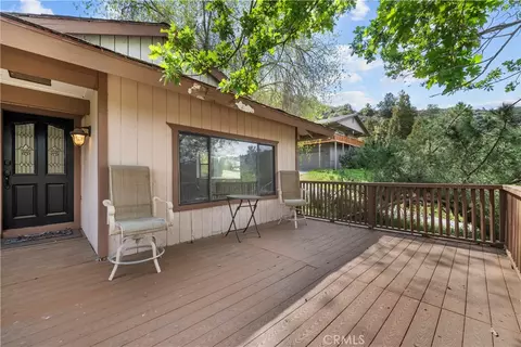Exterior - 29570 Butterfield, Tehachapi, CA 93561 photo 3 of 8