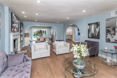 1622 W Oak, Burbank, CA 91506