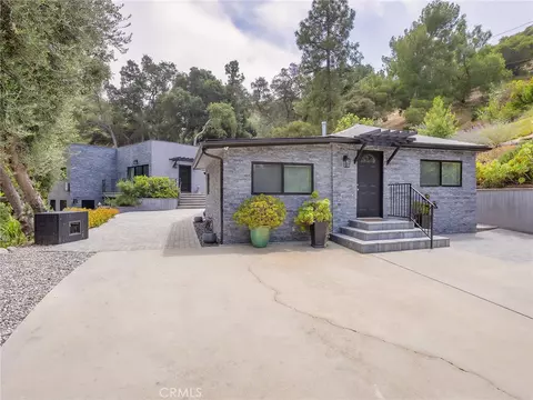 Exterior - 7580 Mcgroarty Ter, Tujunga, CA 91042 photo 14 of 20