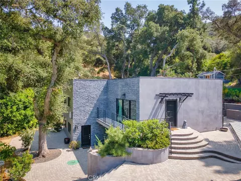 Exterior - 7580 Mcgroarty Ter, Tujunga, CA 91042 photo 3 of 20