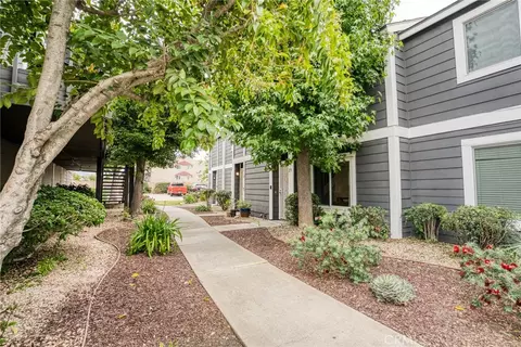 824 N Pasadena Ave #23, Azusa, CA 91702
