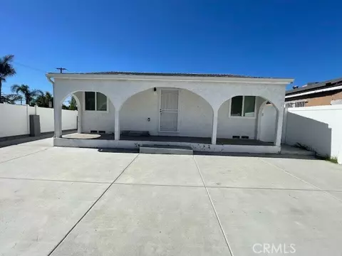 10802 Crockett St, Sun Valley, CA 91352