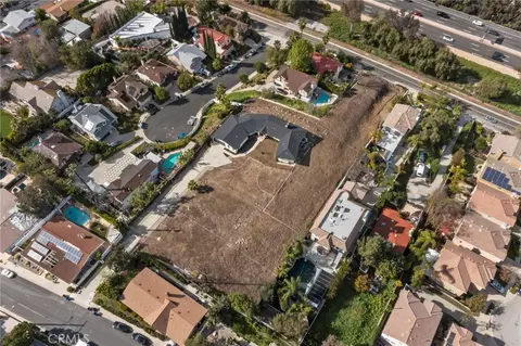 5164 N Faris Ln, Woodland Hills, CA 91364