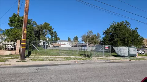 11055 Stagg St, Sun Valley, CA 91352