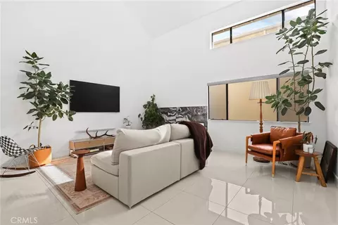 10926 Bluffside Dr #30, Studio City, CA 91604