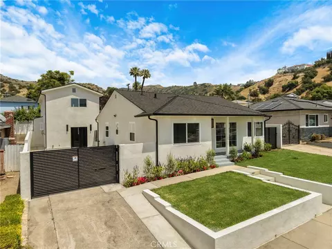 8330 Outland View Dr, Sun Valley, CA 91352