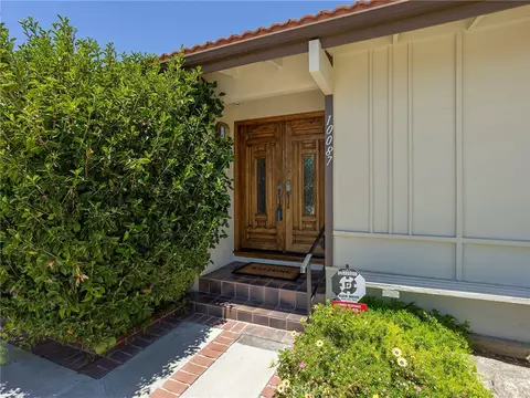 10087 Sully Dr, Sun Valley, CA 91352 photo 4