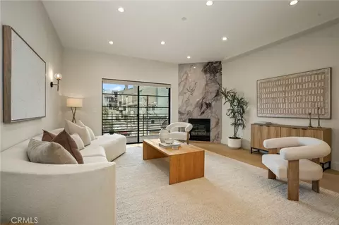 8788 Shoreham #32, West Hollywood, CA 90069
