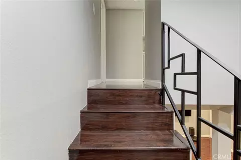 Entry Way - 10260 Plainview Ave #22, Tujunga, CA 91042 photo 3 of 5