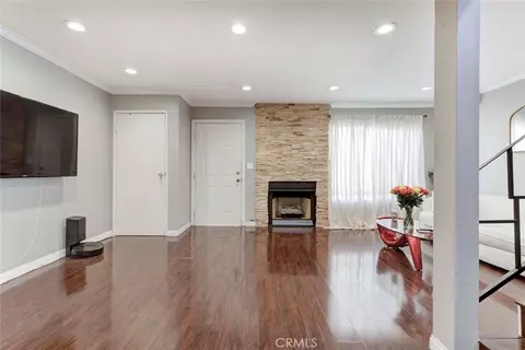 Living - 10260 Plainview Ave #22, Tujunga, CA 91042 photo 2 of 6