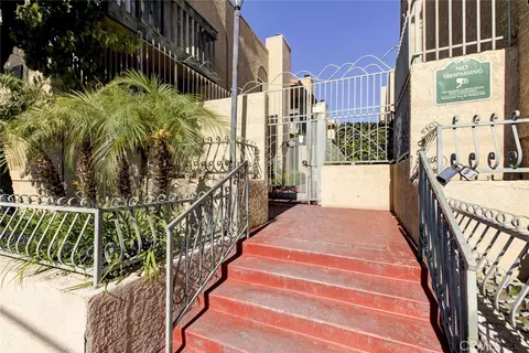 Exterior - 10260 Plainview Ave #22, Tujunga, CA 91042 photo 4 of 16