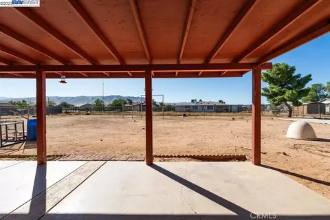 Exterior - 21019 Rambling, Apple Valley, CA 92308 photo 2 of 3