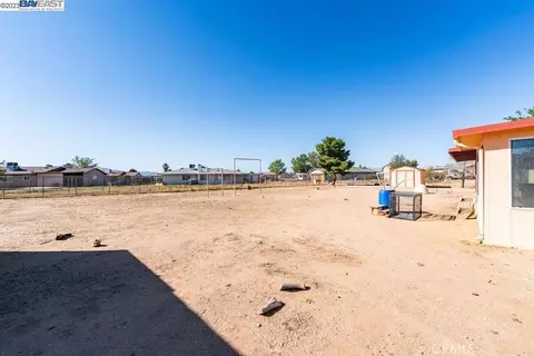Exterior - 21019 Rambling, Apple Valley, CA 92308 photo 3 of 3