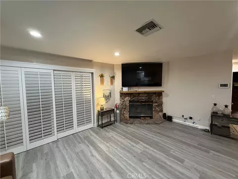 Living - 21019 Rambling, Apple Valley, CA 92308 photo 2 of 2