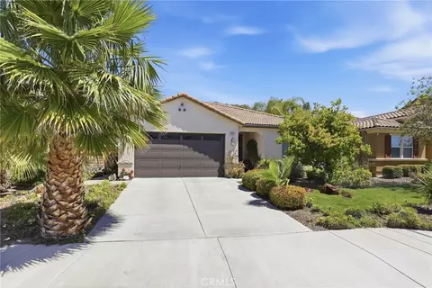 20317 Julia Ln, Saugus, CA 91350