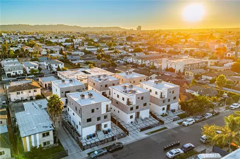 4836 W 17th, Los Angeles, CA 90019