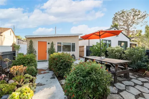 117 N Whitnall Hwy, Burbank, CA 91505
