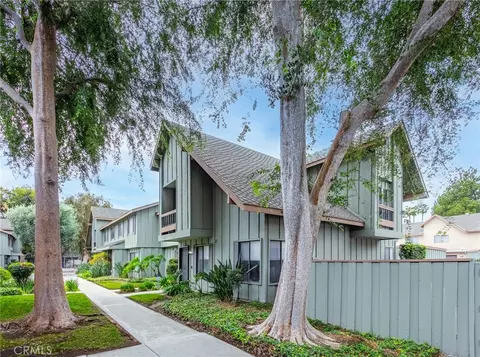 20126 Runnymede St #22, Winnetka, CA 91306