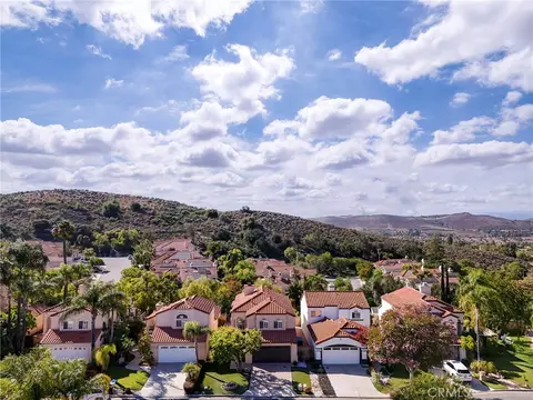 View/Area - 617 Sedgeworth Ct, Simi Valley, CA 93065 photo 3 of 4