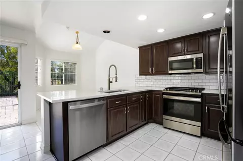 Kitchen - 617 Sedgeworth Ct, Simi Valley, CA 93065 photo 2 of 3