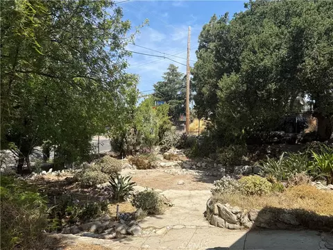 Exterior - 10260 Marcus, Tujunga, CA 91042 photo 5 of 8