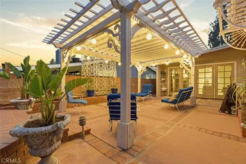 Exterior - 9862 Cabanas, Tujunga, CA 91042 photo 23 of 27