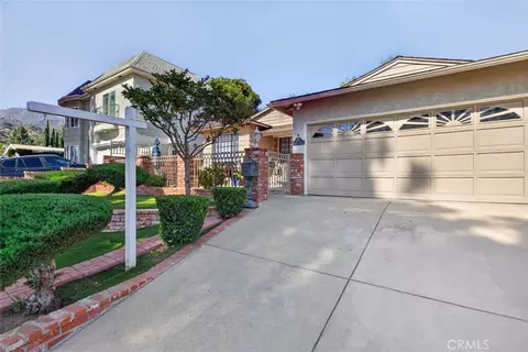 Exterior - 9862 Cabanas, Tujunga, CA 91042 photo 4 of 27