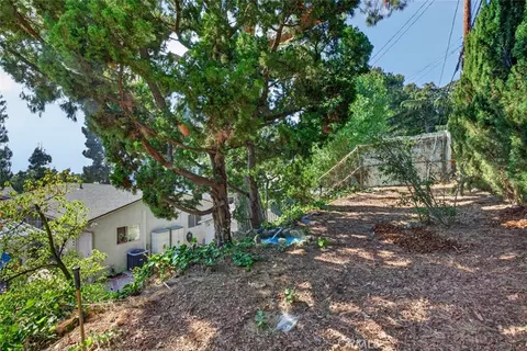 Exterior - 9862 Cabanas, Tujunga, CA 91042 photo 18 of 27