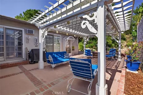 Exterior - 9862 Cabanas, Tujunga, CA 91042 photo 8 of 27