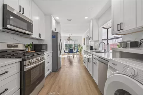Kitchen - 9862 Cabanas, Tujunga, CA 91042 photo 1 of 1