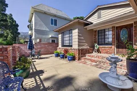 Exterior - 9862 Cabanas, Tujunga, CA 91042 photo 6 of 27