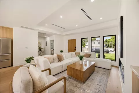 Living - 2316 N Parish, Burbank, CA 91504 photo 1 of 5