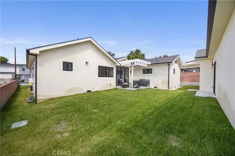 Exterior - 2316 N Parish, Burbank, CA 91504 photo 6 of 7
