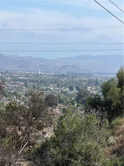 250 W Highland Dr, Camarillo, CA 93010