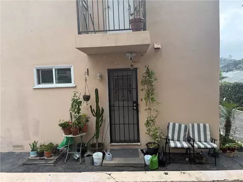 7061 Greeley, Tujunga, CA 91042 photo 2