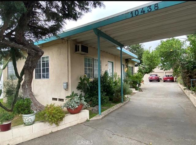 10438 Scoville Ave, Sunland, CA 91040
