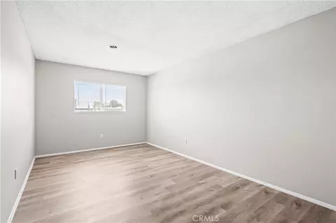 Bedroom - 13755 Mohawk Rd, Apple Valley, CA 92307 photo 7 of 8