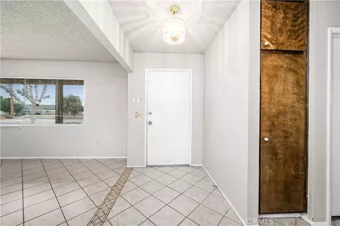 Entry Way - 13755 Mohawk Rd, Apple Valley, CA 92307 photo 1 of 1