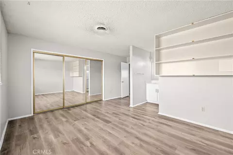 Bedroom - 13755 Mohawk Rd, Apple Valley, CA 92307 photo 6 of 8