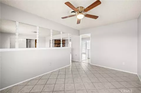 Living - 13755 Mohawk Rd, Apple Valley, CA 92307 photo 7 of 9