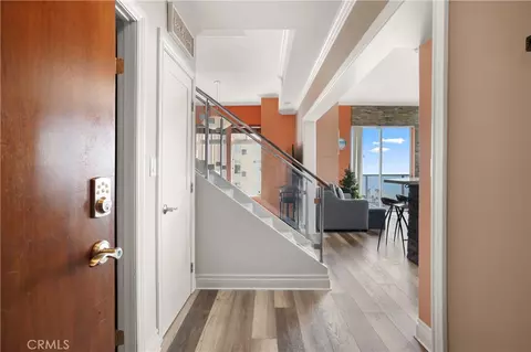 Entry Way - 488 E Ocean, Long Beach, CA 90802 photo 2 of 3