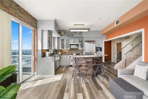 Kitchen - 488 E Ocean, Long Beach, CA 90802 photo 4 of 4