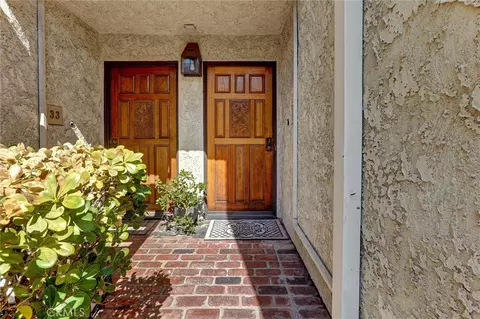 7135 Firmament Ave, Van Nuys, CA 91406