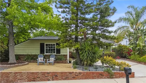 8407 Broadacre Dr, Sun Valley, CA 91352