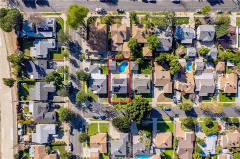 View/Area - 6637 Capps, Reseda, CA 91335 photo 2 of 7